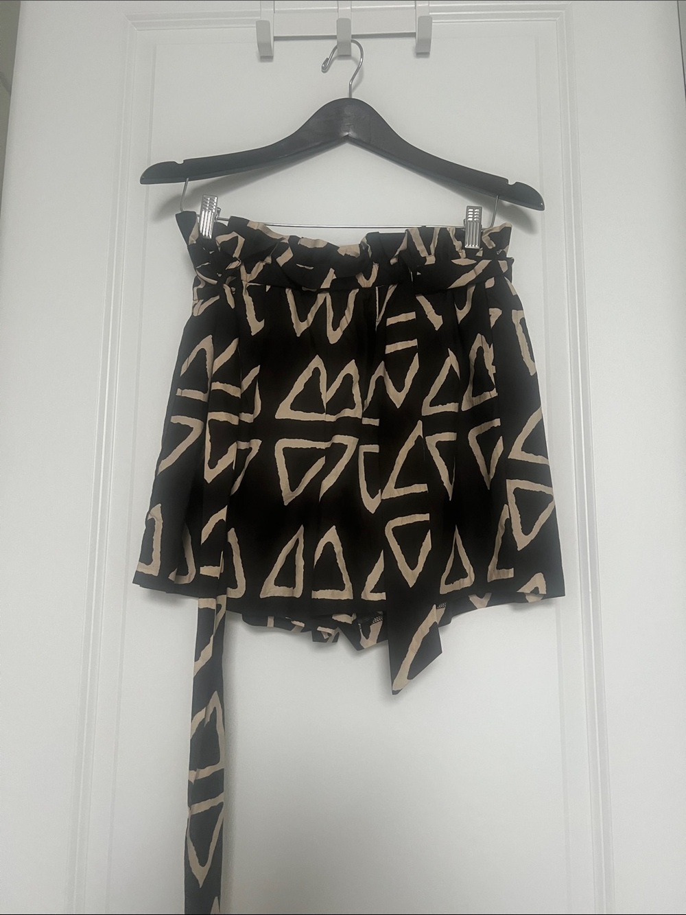 Corey Lynn Calter Black & Beige Geometric High-Waist Shorts